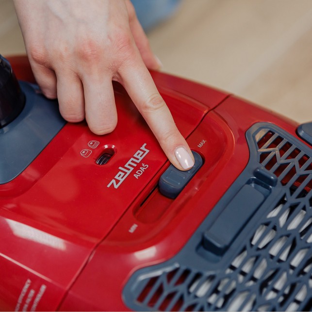 Пылесос Zelmer Adas ZVC323PB красный