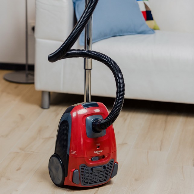 Пылесос Zelmer Adas ZVC323PB красный