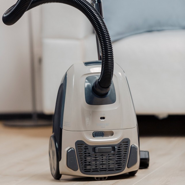 Пылесос Zelmer Adas ZVC316BB бежевый